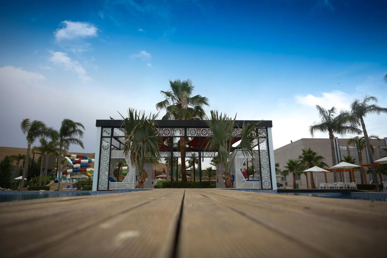 Oriental Palace By Agora Complex เตซา ภายนอก รูปภาพ